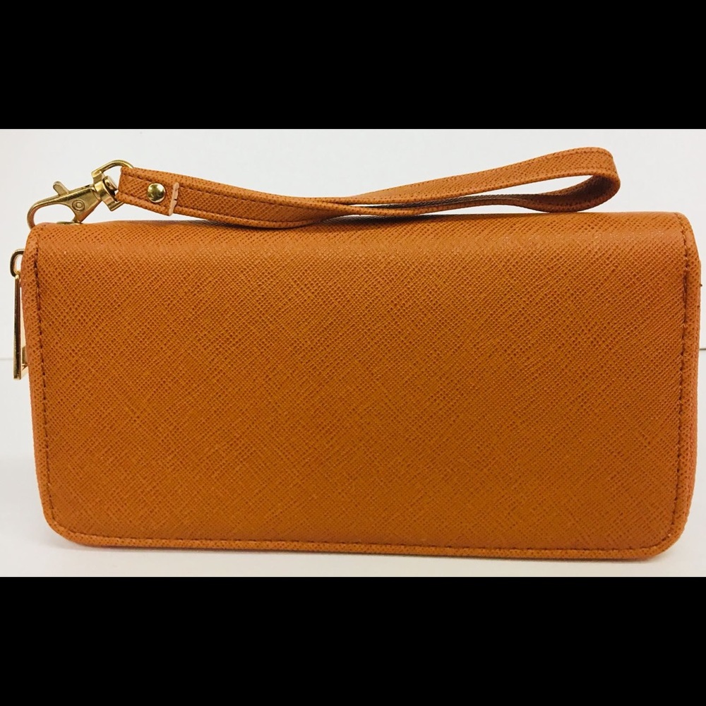 Wristlet wallet